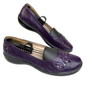 Hush Puppies Flats Loafers Women's Size 10 M Purple Leather with Flowers Comfort